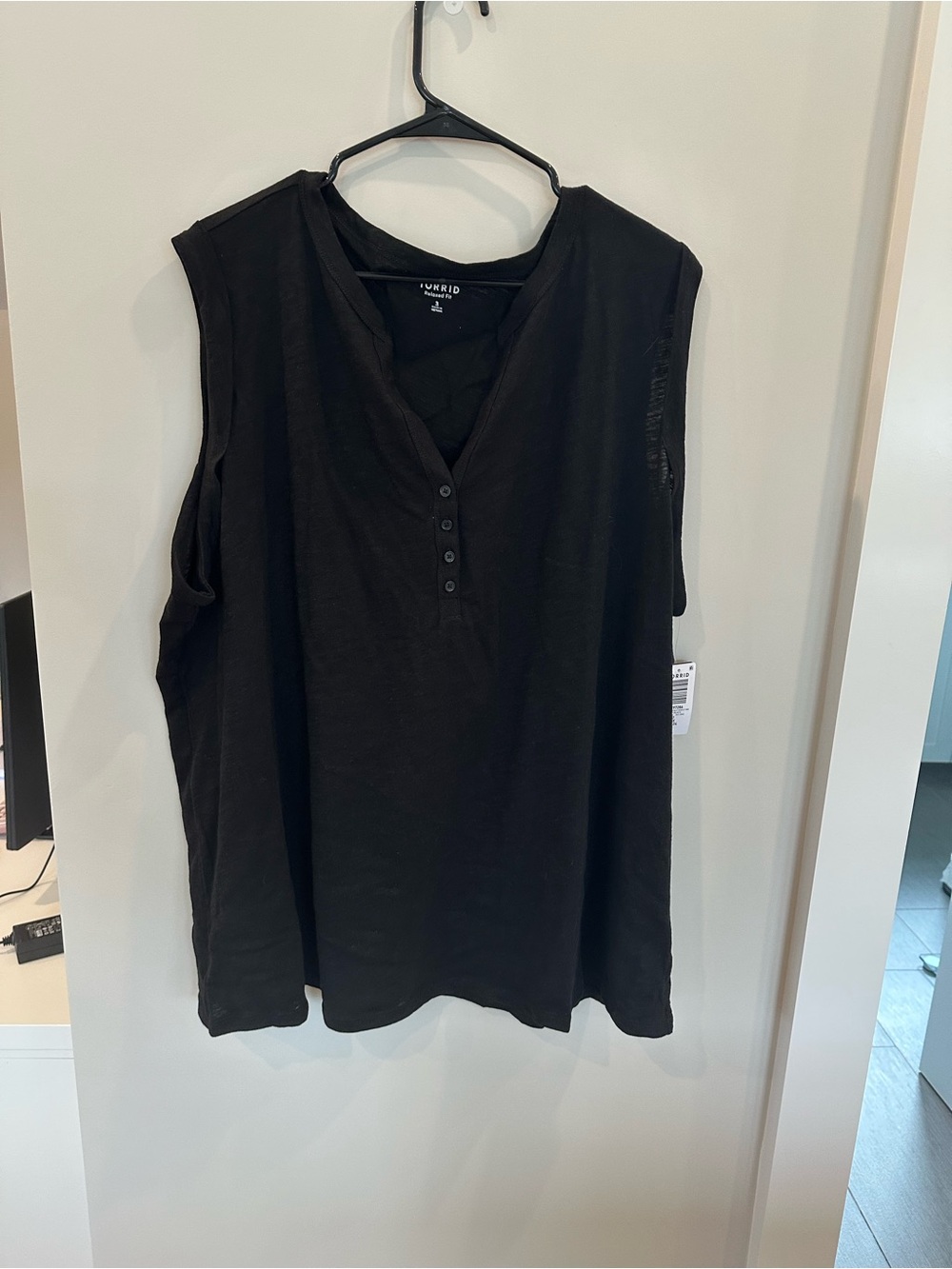 torrid Black Sleeveless Henley Tank with Button Placket